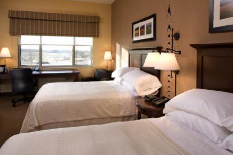 Sheraton St. Paul Woodbury Hotel