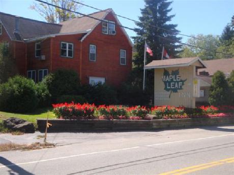 Maple Leaf Inn - Lake Placid