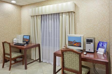 Holiday Inn Express Hotel & Suites ANN ARBOR