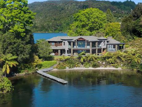 LB Lake Okareka Lodge by lebua