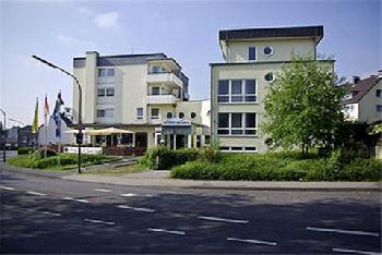 Airport BusinessHotel Koeln