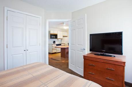 Candlewood Suites HUNTERSVILLE-LAKE NORMAN AREA