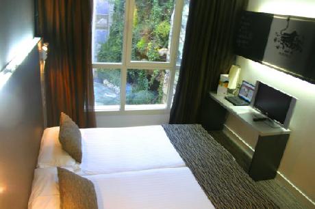 Petit Palace San Bernardo