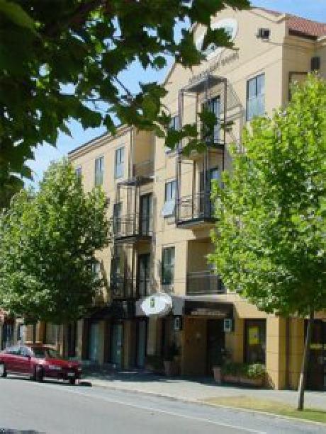 Quest On James Serviced Apts