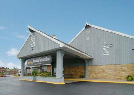 Clarion Inn of The Amana Colonies and Wasserbahn Waterpark Resor