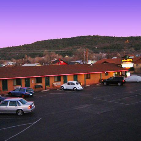 The Westerner Motel