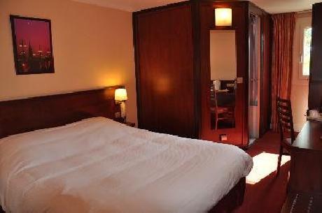 KYRIAD BORDEAUX  Lormont