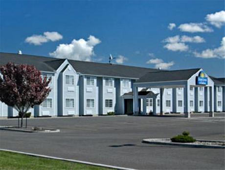 Days Inn and Suites Airway Heights/Spokane Airport