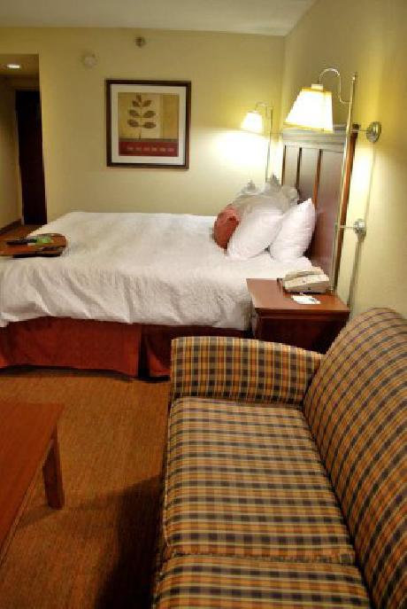 Hampton Inn RaleighCapital Blvd N