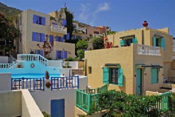 Korifi Suites Art Hotel