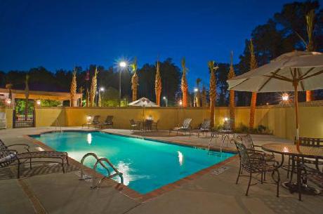 Hampton Inn  Suites North CharlestonUniversity Blvd