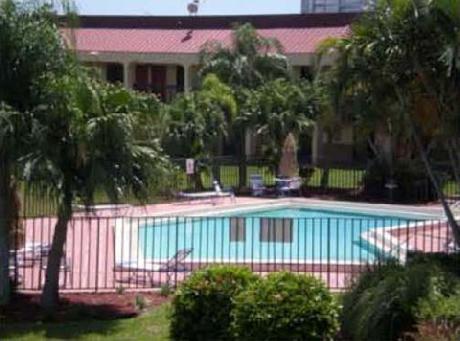 Red Roof Inn Fort Myers
