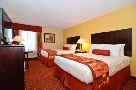 BEST WESTERN PLUS Parkway Hotel