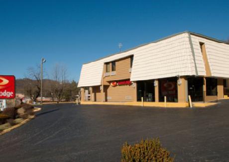 Econo Lodge Biltmore