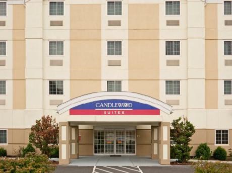 Candlewood Suites WEST SPRINGFIELD