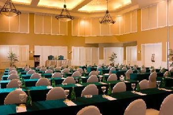 Sheraton Bandara Hotel