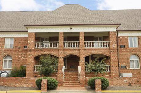 BEST WESTERN PLUS Governor's Inn