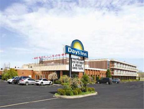 Days Inn - Leamington