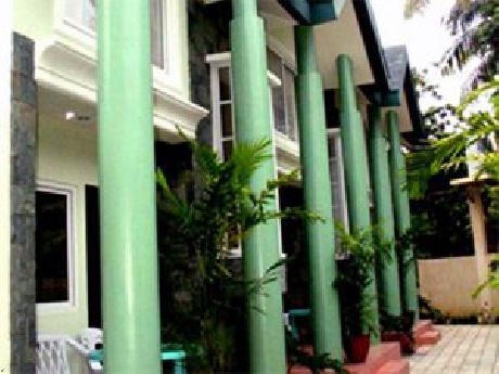 Sheridan Villas By Resort Book