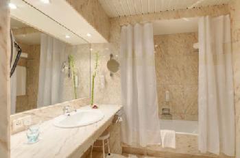 TRYp Salamanca Hotel