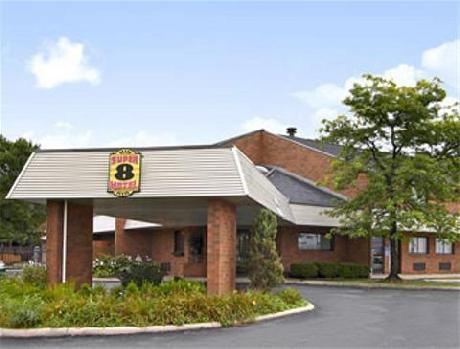 Super 8 Beachwood/Cleveland Area