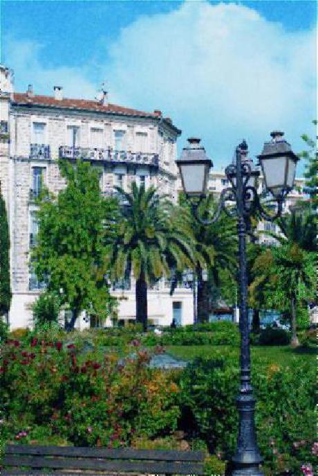 EXCLUSIVE HOTEL ARIA