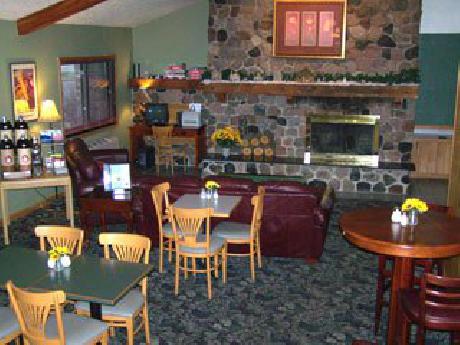 Boulders by Cobblestone Inn and Suites