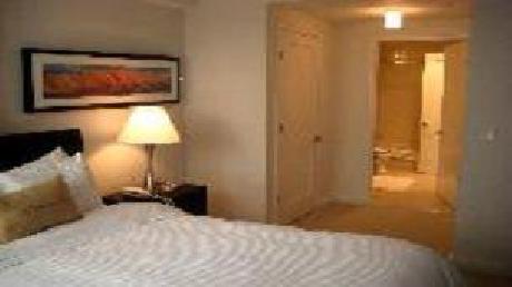 Oakwood at Third Square