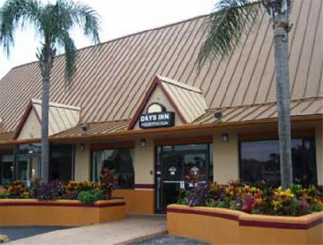 Days Inn Tampa/ West of Busch Gardens
