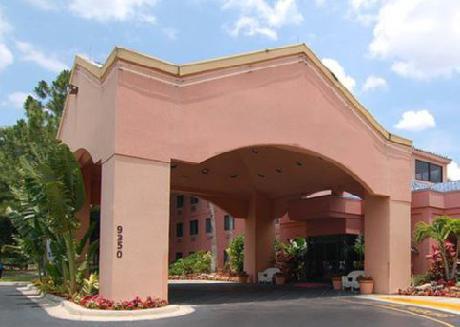 Quality Suites Universal South