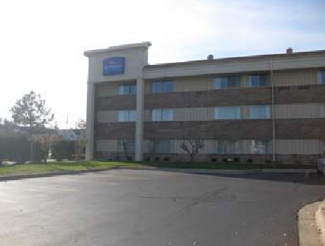 Baymont Inn And Suites Warren MI