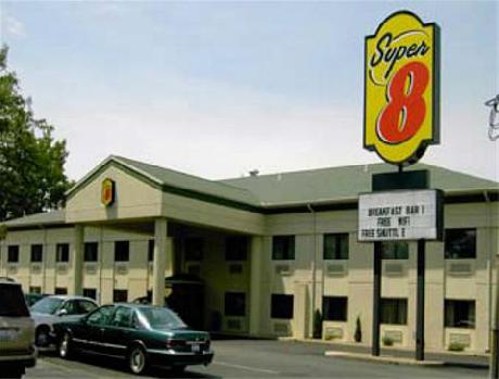 Super 8 Port Clinton