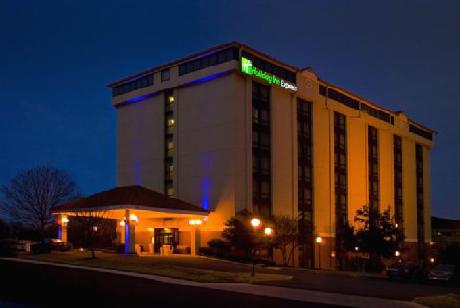 Holiday Inn Express SAN ANTONIO-AIRPORT