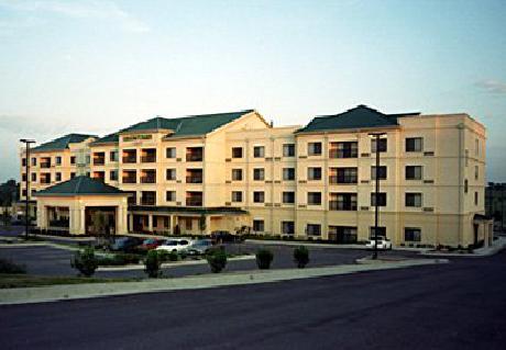 Courtyard Kansas City East/Blue Springs