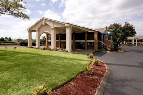 Americas Best Value Inn & Suites/Murfreesboro
