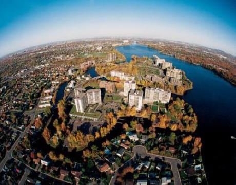 Quality Suites Laval