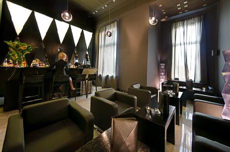 Platinum Palace Hotel