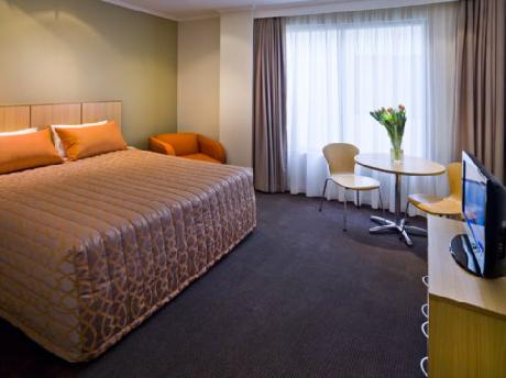 Travelodge Phillip Street