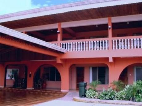 HOTEL AND COUNTRY CLUB SUERRE