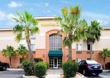 MainStay Suites at Metro Center