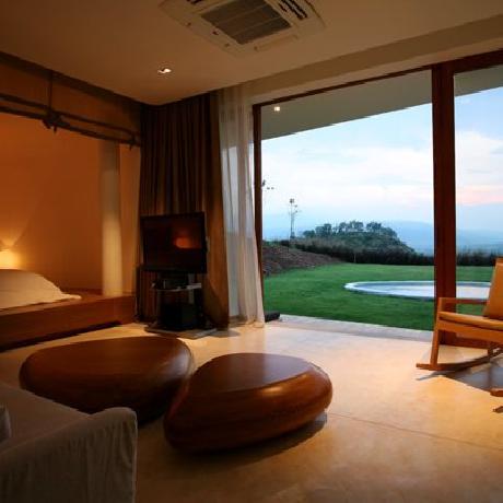 Sala Khao Yai Resort