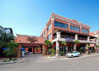 Clarion Hotel Grand Boutique