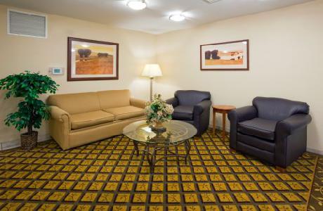 Candlewood Suites MILWAUKEE BROWN DEER