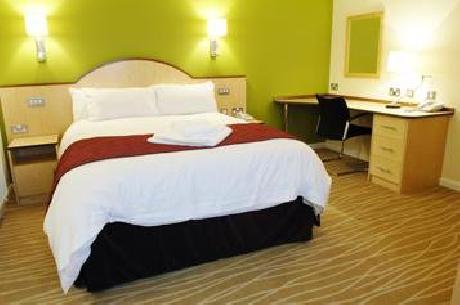 Burleigh Court Hotel