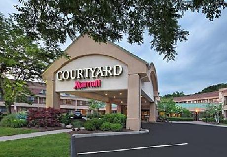 Courtyard Hartford Cromwell