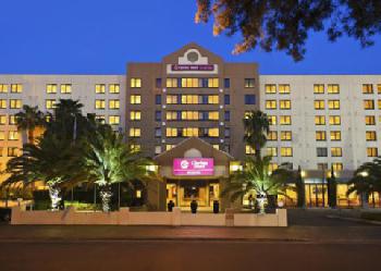 Clarion Hotel On The Park