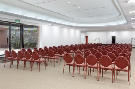 Holiday Inn ESPLANADE DARWIN