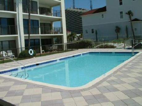 Sterling Resorts- Huntington by the Sea