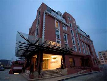 Ramada Hotel and Suites Bucharest North