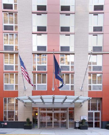 DoubleTree by Hilton New York  Times Square South